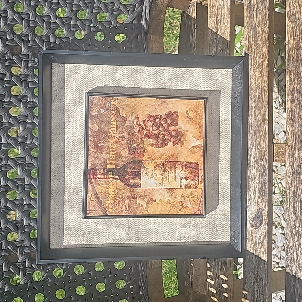 Wall art wine bottle